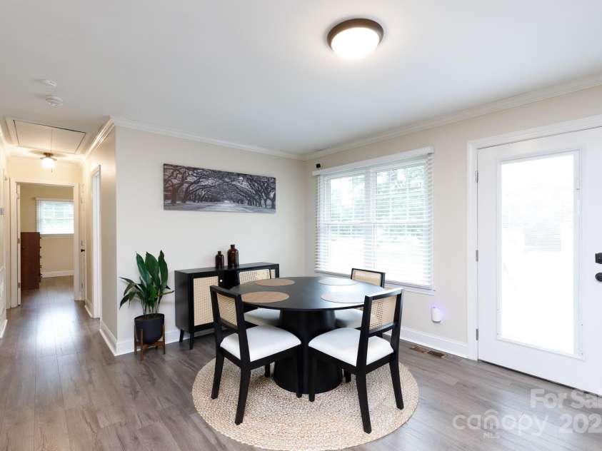 1811 Eastview Road, Rock Hill, SC 29732.  MLS# CAR4288455, YatesRealty ID 34256. 