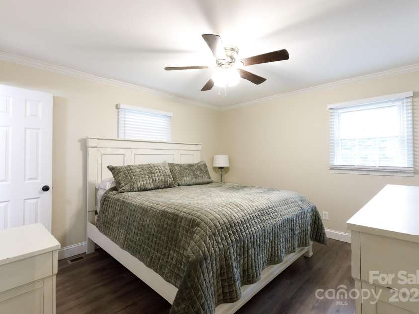 1811 Eastview Road, Rock Hill, SC 29732.  MLS# CAR4288455, YatesRealty ID 34256. 