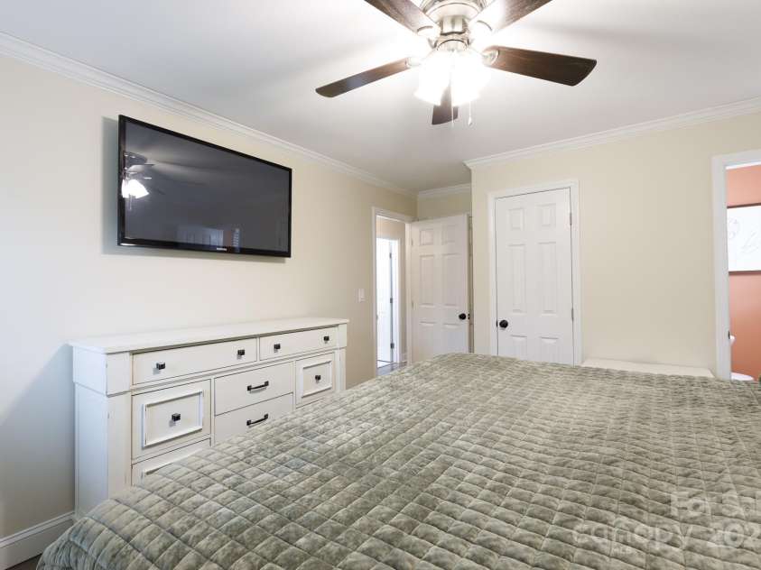 1811 Eastview Road, Rock Hill, SC 29732.  MLS# CAR4288455, YatesRealty ID 34256. 