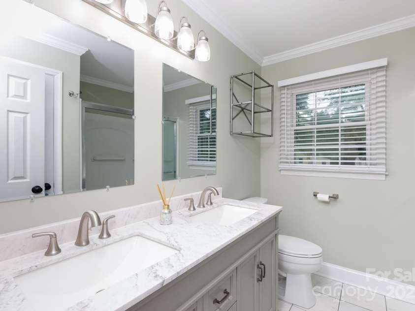 1811 Eastview Road, Rock Hill, SC 29732.  MLS# CAR4288455, YatesRealty ID 34256. 