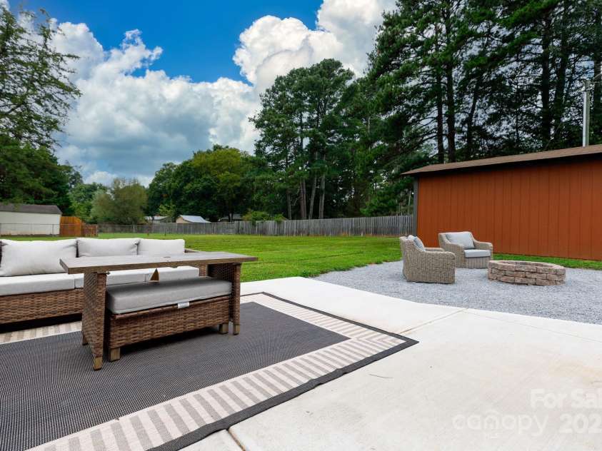 1811 Eastview Road, Rock Hill, SC 29732.  MLS# CAR4288455, YatesRealty ID 34256. 