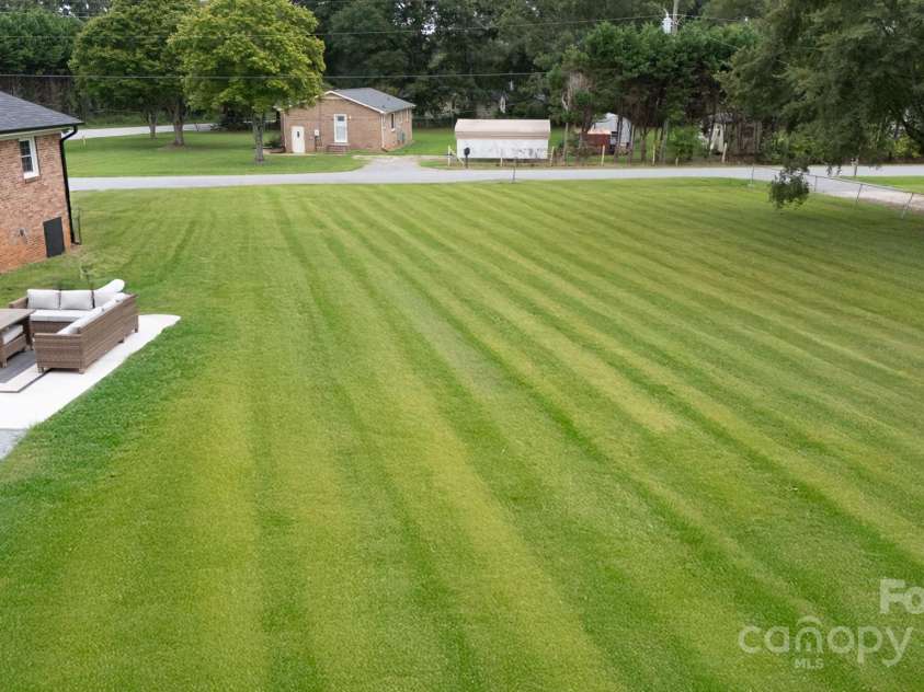 1811 Eastview Road, Rock Hill, SC 29732.  MLS# CAR4288455, YatesRealty ID 34256. 