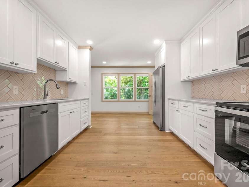 286 Main Street, Mooresboro, NC 28114.  MLS# CAR4394951, YatesRealty ID 34257. 