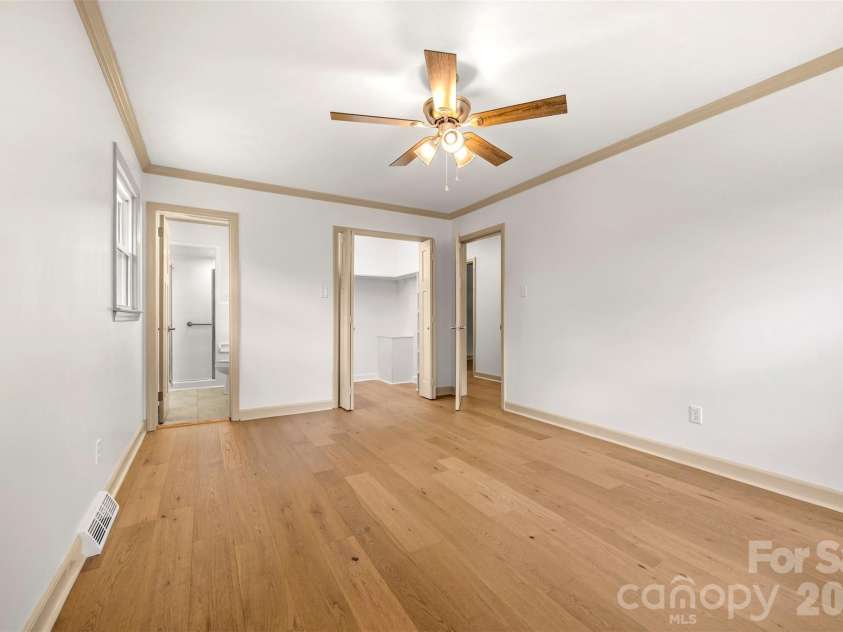 286 Main Street, Mooresboro, NC 28114.  MLS# CAR4394951, YatesRealty ID 34257. 