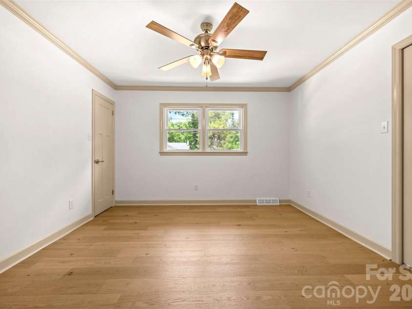 286 Main Street, Mooresboro, NC 28114.  MLS# CAR4394951, YatesRealty ID 34257. 