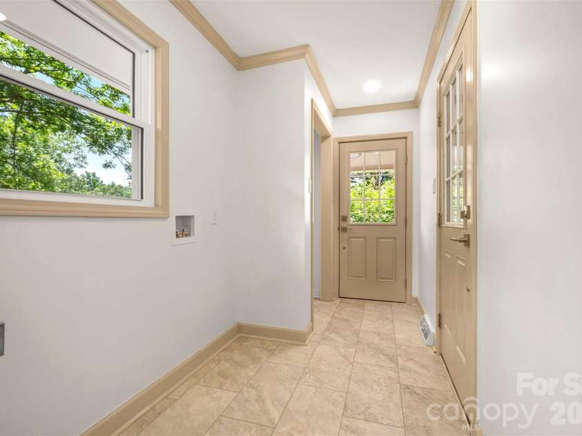 286 Main Street, Mooresboro, NC 28114.  MLS# CAR4394951, YatesRealty ID 34257. 