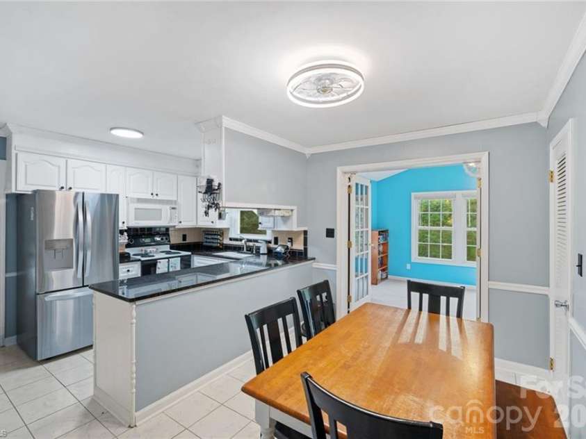 244 Pine Valley Road, Thomasville, NC 27360.  MLS# CAR4395935, YatesRealty ID 34258. 