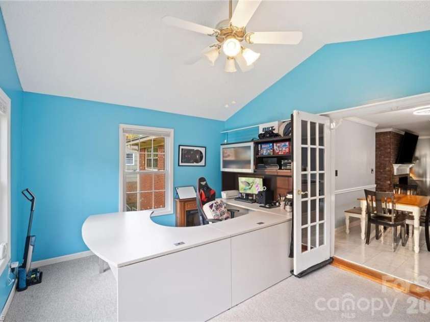 244 Pine Valley Road, Thomasville, NC 27360.  MLS# CAR4395935, YatesRealty ID 34258. 