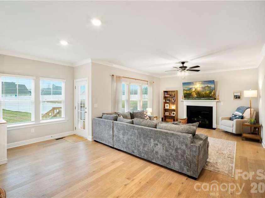 360 Wynnfall Drive, Lexington, NC 27295.  MLS# CAR4395943, YatesRealty ID 34259. 