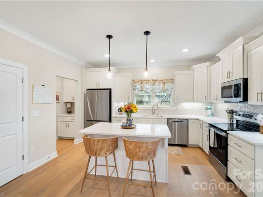 360 Wynnfall Drive, Lexington, NC 27295.  MLS# CAR4395943, YatesRealty ID 34259. 