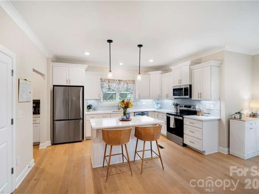 360 Wynnfall Drive, Lexington, NC 27295.  MLS# CAR4395943, YatesRealty ID 34259. 