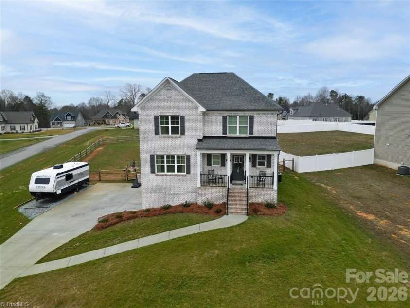 360 Wynnfall Drive, Lexington, NC 27295.  MLS# CAR4395943, YatesRealty ID 34259. 