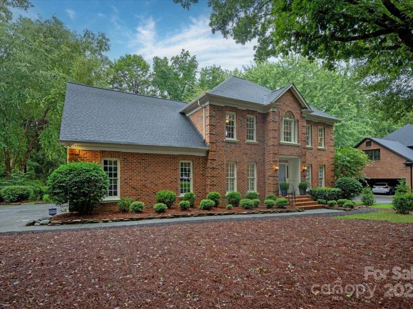 9909 Pallisers Terrace, Charlotte, NC 28210.  MLS# CAR4289242, YatesRealty ID 34259. 