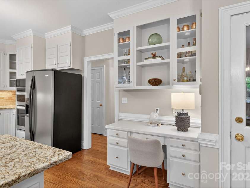 9909 Pallisers Terrace, Charlotte, NC 28210.  MLS# CAR4289242, YatesRealty ID 34259. 