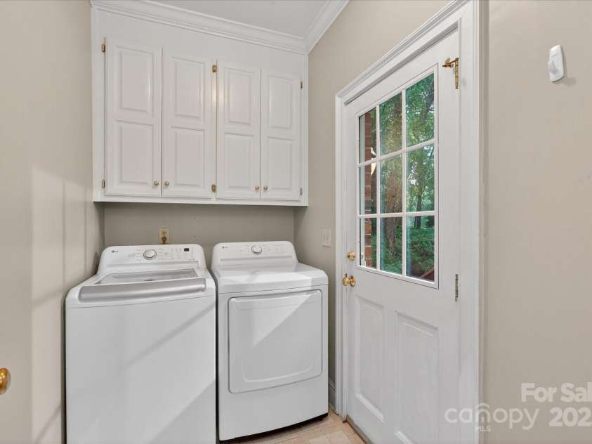 9909 Pallisers Terrace, Charlotte, NC 28210.  MLS# CAR4289242, YatesRealty ID 34259. 