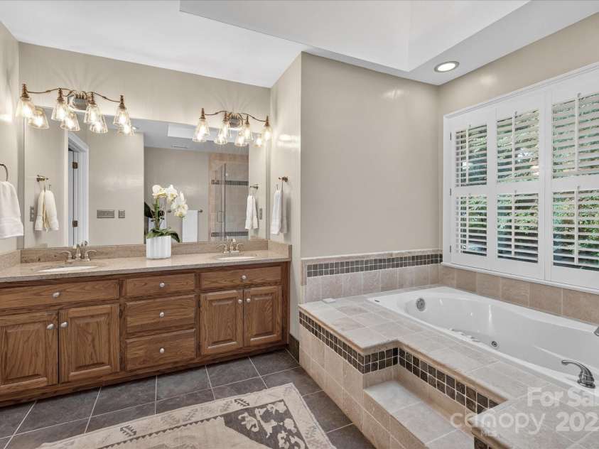 9909 Pallisers Terrace, Charlotte, NC 28210.  MLS# CAR4289242, YatesRealty ID 34259. 