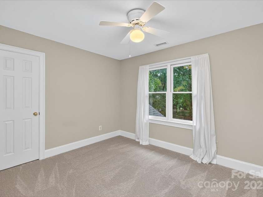 9909 Pallisers Terrace, Charlotte, NC 28210.  MLS# CAR4289242, YatesRealty ID 34259. 