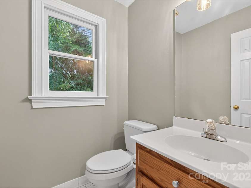 9909 Pallisers Terrace, Charlotte, NC 28210.  MLS# CAR4289242, YatesRealty ID 34259. 