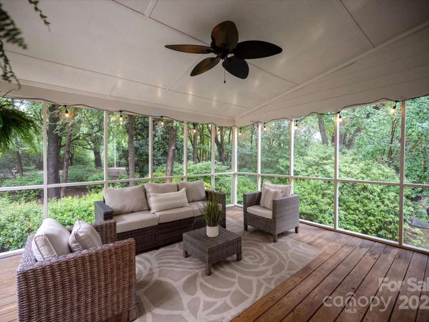9909 Pallisers Terrace, Charlotte, NC 28210.  MLS# CAR4289242, YatesRealty ID 34259. 