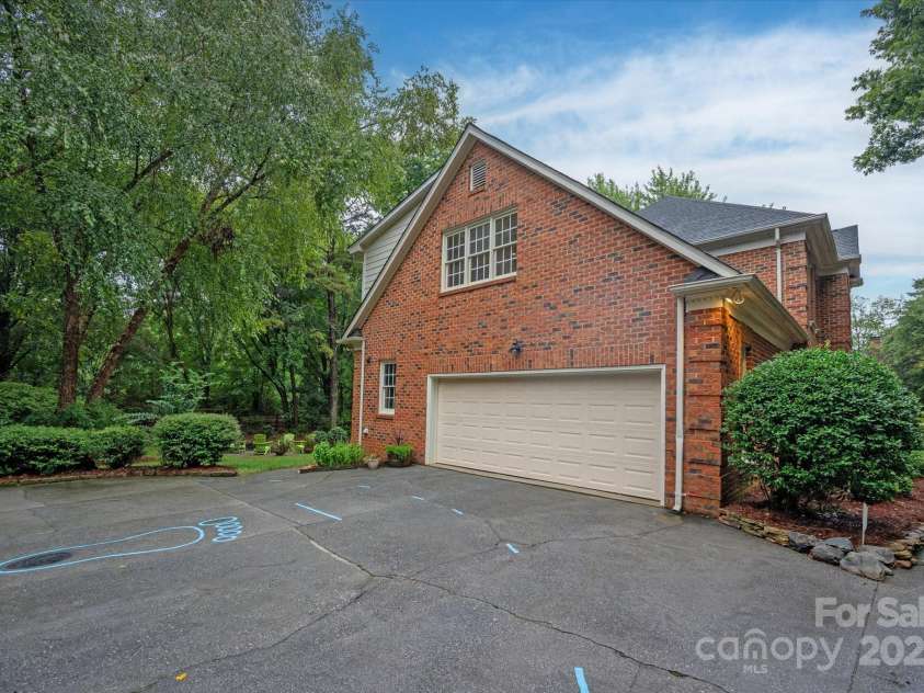 9909 Pallisers Terrace, Charlotte, NC 28210.  MLS# CAR4289242, YatesRealty ID 34259. 