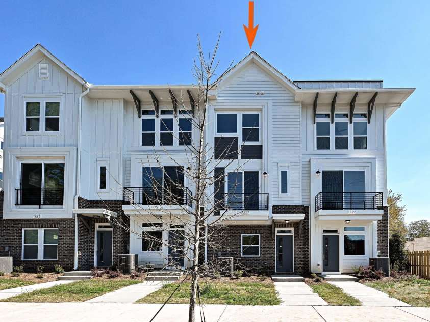 1227 34th Street, Charlotte, NC 28205.  MLS# CAR4211267, YatesRealty ID 3426. 