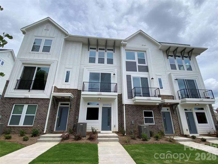 1227 34th Street, Charlotte, NC 28205.  MLS# CAR4211267, YatesRealty ID 3426. 