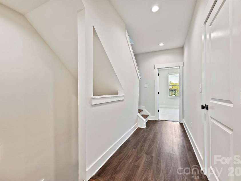 1227 34th Street, Charlotte, NC 28205.  MLS# CAR4211267, YatesRealty ID 3426. Primary Suite *Virtually Staged*