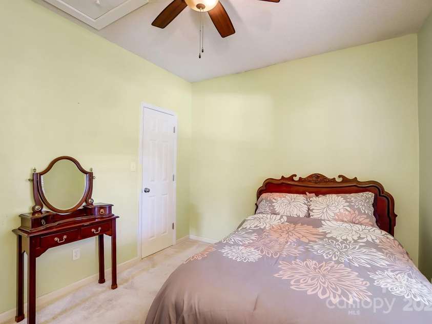 220 6th Street, Belmont, NC 28012.  MLS# CAR4194682, YatesRealty ID 3426. 