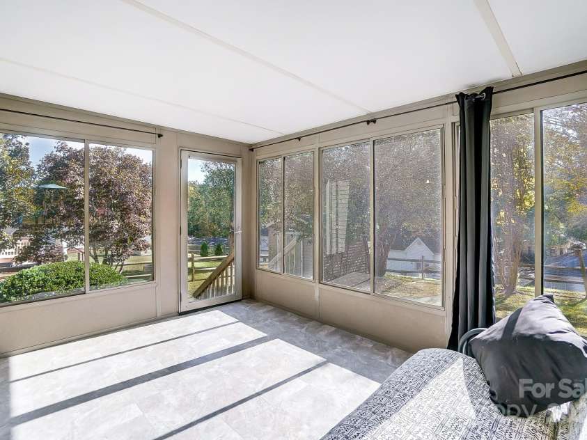 220 6th Street, Belmont, NC 28012.  MLS# CAR4194682, YatesRealty ID 3426. 