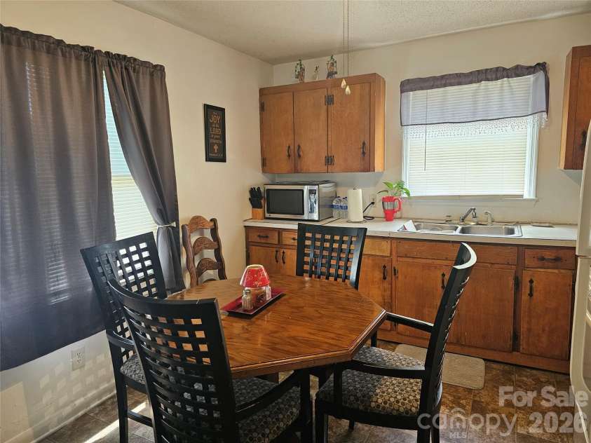 306 Wylie Park Road, Lancaster, SC 29720.  MLS# CAR4398610, YatesRealty ID 34260. 