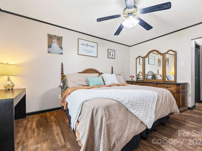 44 6th Street, York, SC 29745.  MLS# CAR4291178, YatesRealty ID 34260. 