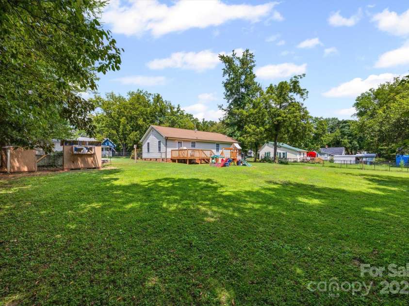 44 6th Street, York, SC 29745.  MLS# CAR4291178, YatesRealty ID 34260. 