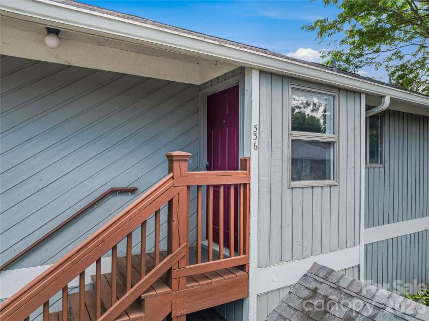 536 Windswept Drive, Asheville, NC 28801.  MLS# CAR4388603, YatesRealty ID 34261. 
