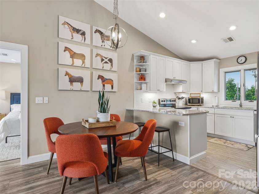 536 Windswept Drive, Asheville, NC 28801.  MLS# CAR4388603, YatesRealty ID 34261. 