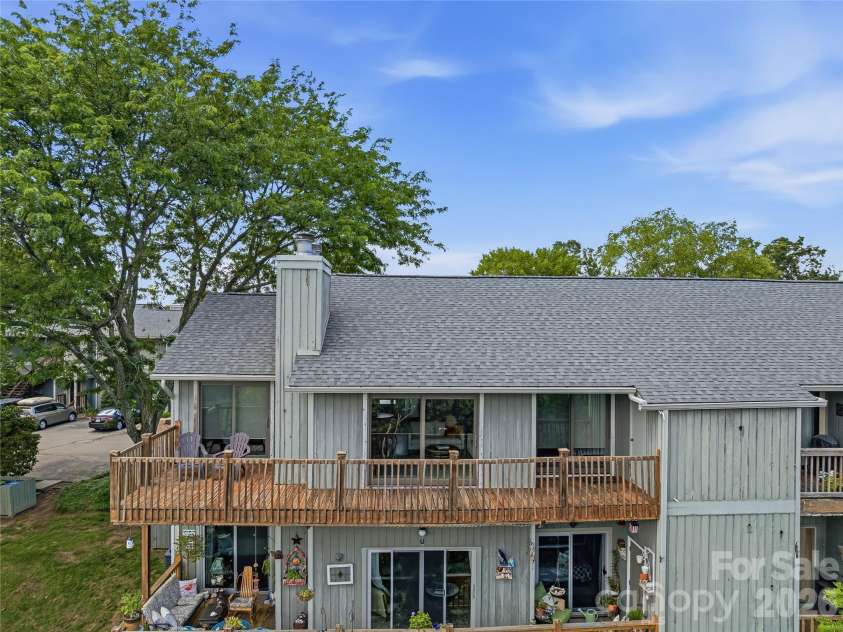 536 Windswept Drive, Asheville, NC 28801.  MLS# CAR4388603, YatesRealty ID 34261. 