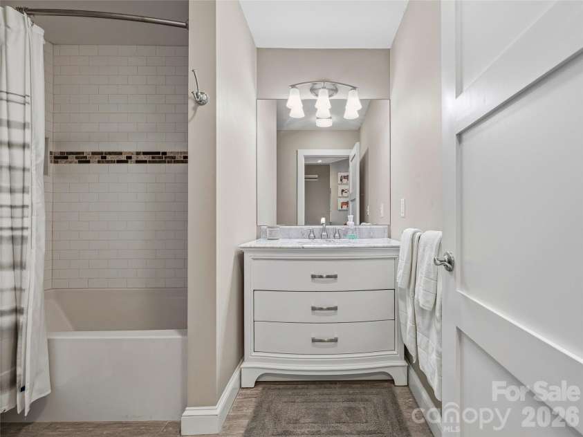536 Windswept Drive, Asheville, NC 28801.  MLS# CAR4388603, YatesRealty ID 34261. Hall bathroom