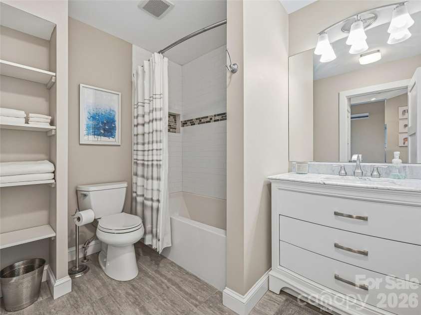 536 Windswept Drive, Asheville, NC 28801.  MLS# CAR4388603, YatesRealty ID 34261. Hall bathroom