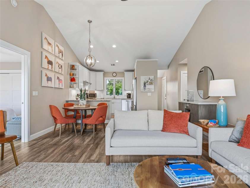 536 Windswept Drive, Asheville, NC 28801.  MLS# CAR4388603, YatesRealty ID 34261. Updated, open living with split bedroom floor plan