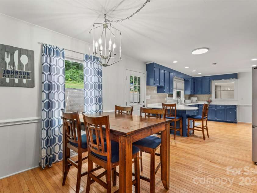 106 Brookmeade Drive, Statesville, NC 28625.  MLS# CAR4281679, YatesRealty ID 34263. 