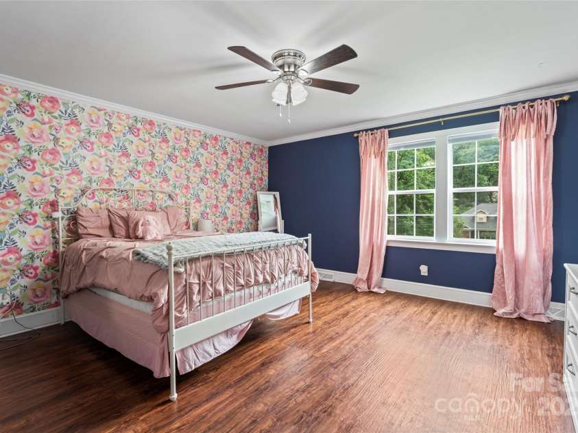 106 Brookmeade Drive, Statesville, NC 28625.  MLS# CAR4281679, YatesRealty ID 34263. 