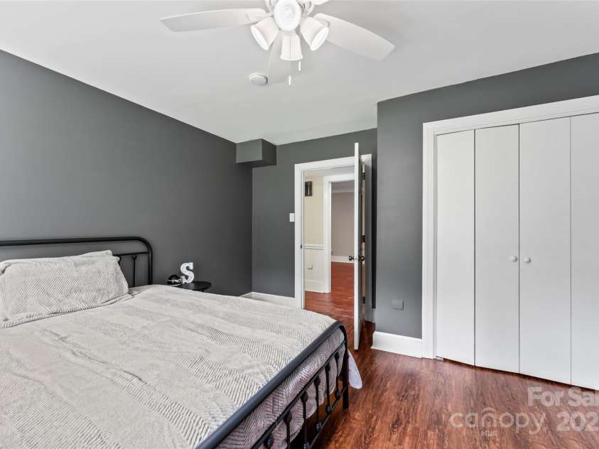106 Brookmeade Drive, Statesville, NC 28625.  MLS# CAR4281679, YatesRealty ID 34263. 