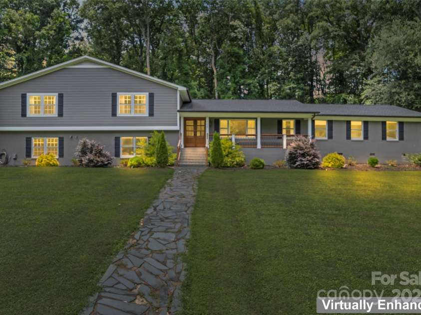 106 Brookmeade Drive, Statesville, NC 28625.  MLS# CAR4281679, YatesRealty ID 34263. 