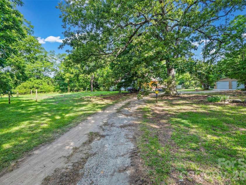 1415 Minter Road, Chester, SC 29706.  MLS# CAR4397395, YatesRealty ID 34264. 