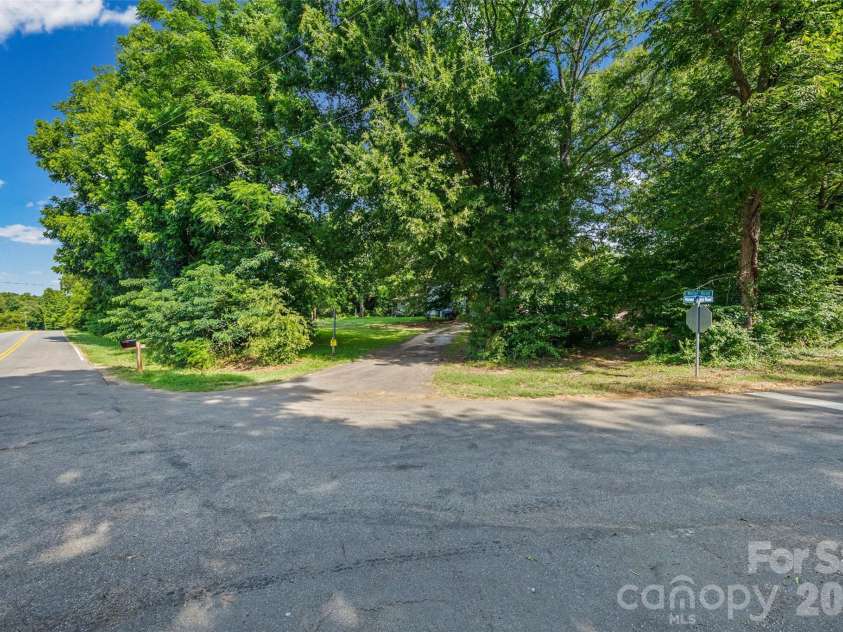 1415 Minter Road, Chester, SC 29706.  MLS# CAR4397395, YatesRealty ID 34264. 