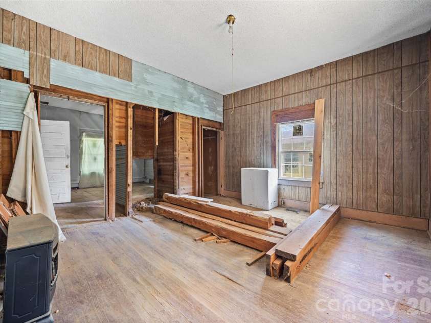 1415 Minter Road, Chester, SC 29706.  MLS# CAR4397395, YatesRealty ID 34264. 
