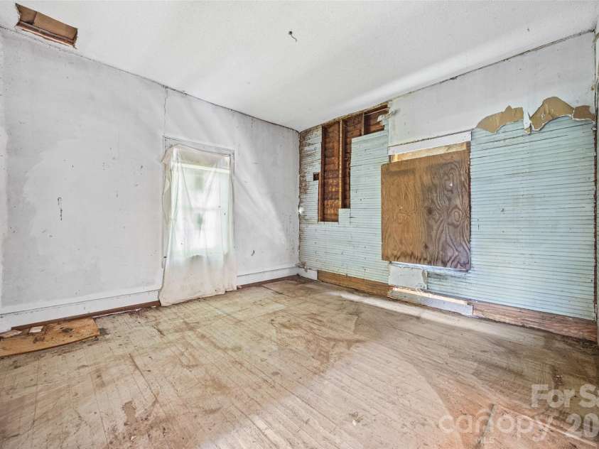 1415 Minter Road, Chester, SC 29706.  MLS# CAR4397395, YatesRealty ID 34264. 