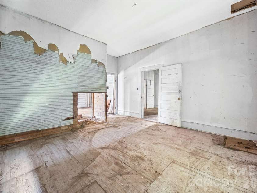 1415 Minter Road, Chester, SC 29706.  MLS# CAR4397395, YatesRealty ID 34264. 
