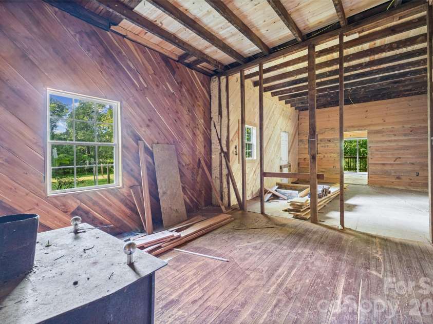 1415 Minter Road, Chester, SC 29706.  MLS# CAR4397395, YatesRealty ID 34264. 