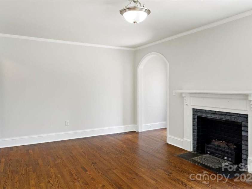 308 Davis Park Road, Gastonia, NC 28052.  MLS# CAR4274670, YatesRealty ID 34265. 