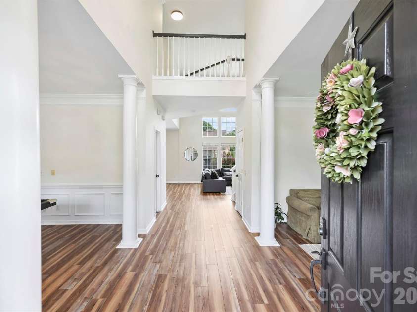9318 Autumn Applause Drive, Charlotte, NC 28277.  MLS# CAR4393545, YatesRealty ID 34265. 